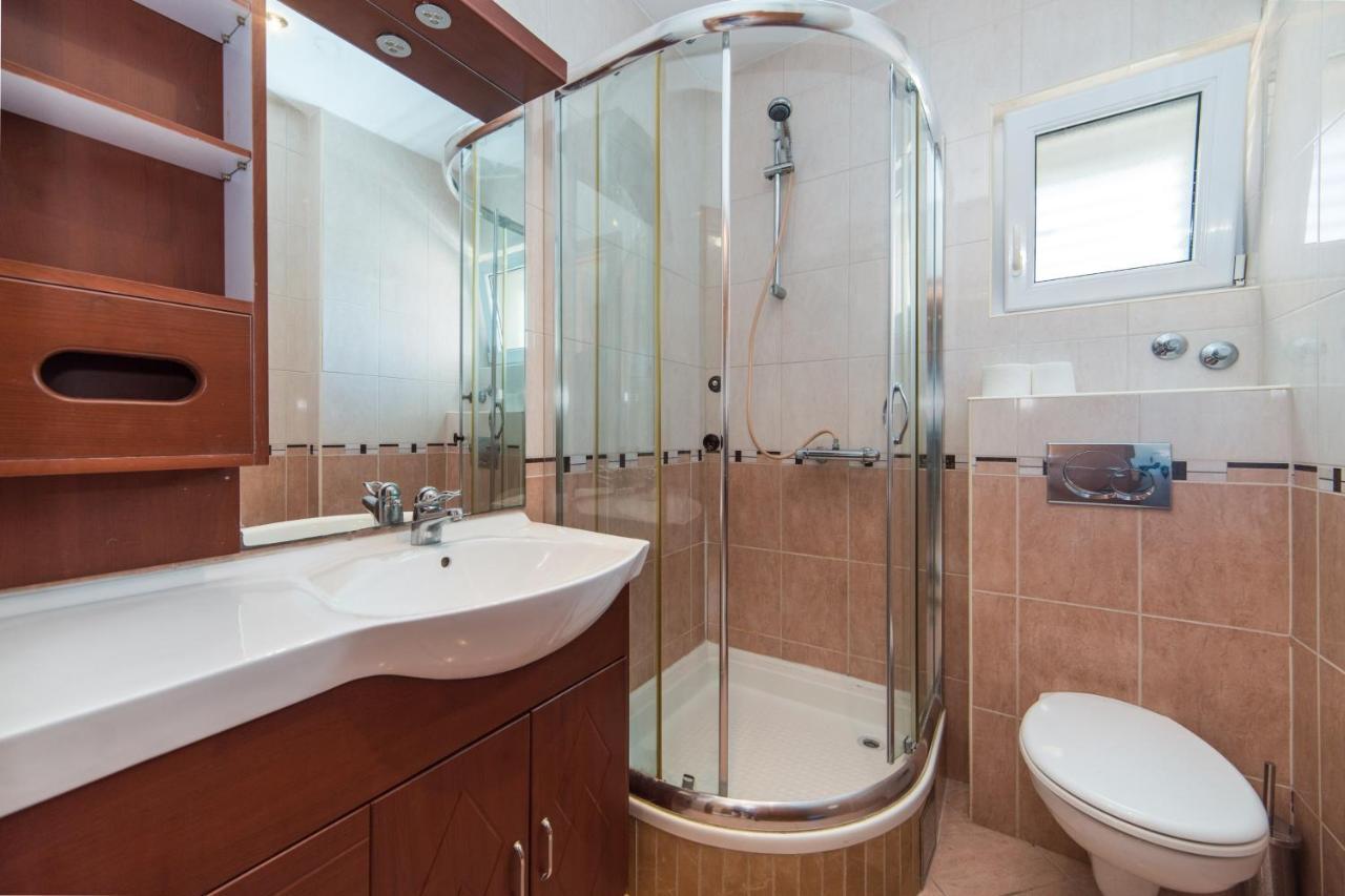 Apartments Hermina Тучепи Экстерьер фото